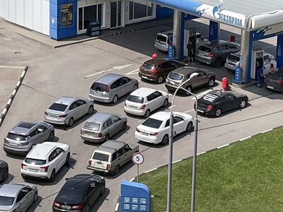 В регионах России снова обострился дефицит горючего из-за ударов по НПЗ