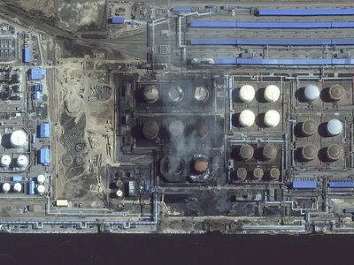 Атака дронов на Москву и Ленинградскую область: в порту Усть-Луга произошел пожар