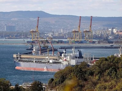  В Новороссийске остановили экспорт сырой нефти после атаки беспилотников – СМИ 