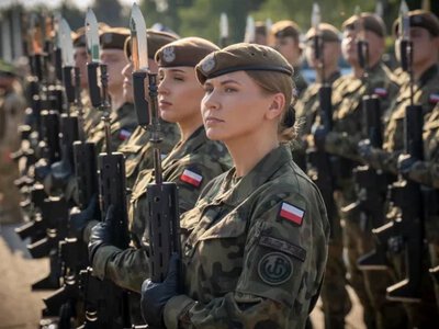 Туск заявил, что Польша планирует создать крупнейшую армию в Европе
