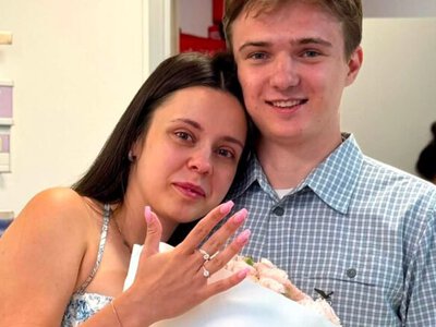 Пришла на первую донацию, а вышла помолвленной: в Охматдите парень сделал предложение своей девушке
