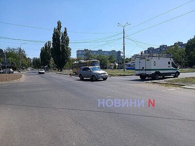 Появилось видео момента ДТП с участием Kia и Volkswagen: водитель в больнице