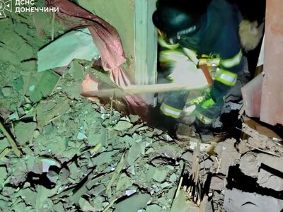 В Краматорске из-под завалов достали тело погибшего и фрагменты человека