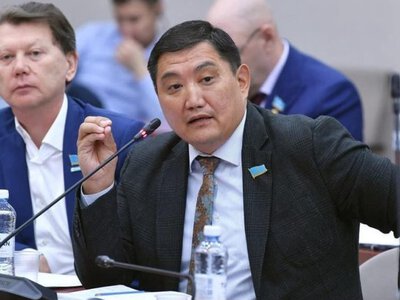  «Молимся за его выздоровление» — Базарбек прокомментировал ДТП со своим участием 