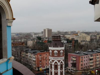 Россияне массово скупают квартиры в новостройках Мариуполя, возведенных на месте руин