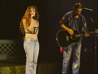 Ноа Каган запросив Чаппелл Роан на сцену Rose Bowl