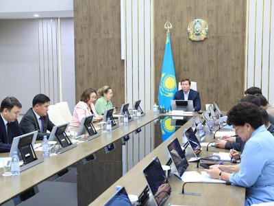 Глава региона Асхат Шахаров провел онлайн-прием