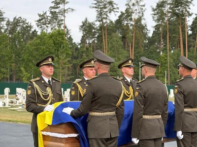 Евгения Коновальца перезахоронили на военном кладбище в Киеве