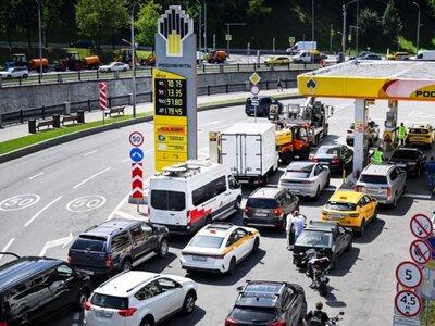 Российские СМИ сообщают о лимитах на бензин в Москве