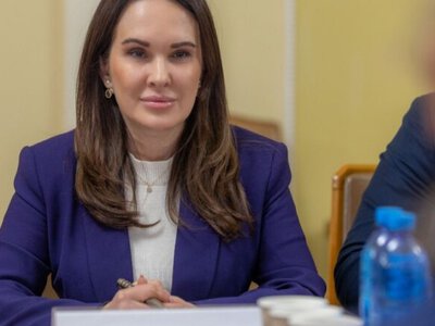 Зеленский подписал указ об освобождении Мудрой от должности заместителя главы Офиса президента