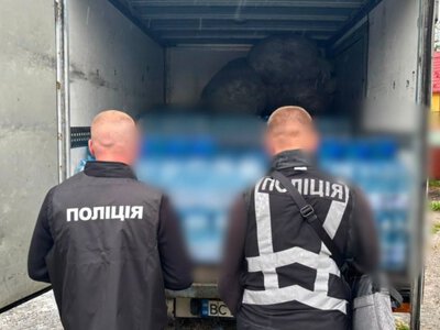 2 000 бутылок в час: во Львовской области разоблачили нелегальный завод минеральной воды