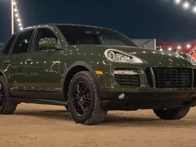 Porsche Sonderwunsch теперь кастомизирует Cayenne и Panamera: как получить уникальный автомобиль за три года