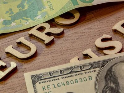 Курс валют на 20 августа 2026: сколько стоит доллар, евро и злотый?