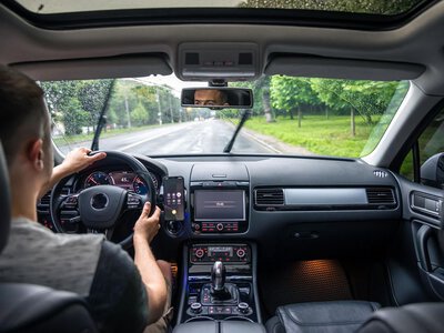 Не бардачок: как называется эта ячейка в автомобиле
