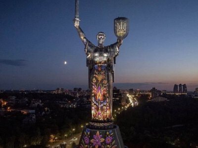 Родина-Мать станет холстом для необычной истории: почему шоу-программа этого года особенная