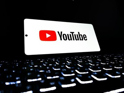 YouTube почти вдвое повысил цену на Premium в Украине: какие суммы называют