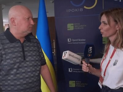 Турчинов назвал войну РФ против Украины тотальной войной на уничтожение