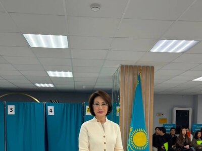 АҚМАРАЛ ӘЛНАЗАРОВА САЙЛАУДА ӨЗ ТАҢДАУЫН ЖАСАДЫ