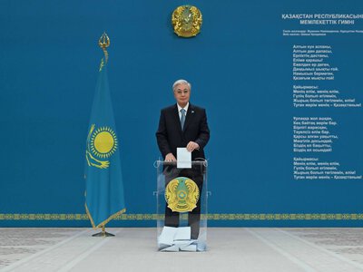 Глава государства проголосовал на выборах депутатов Курултая Республики Казахстан