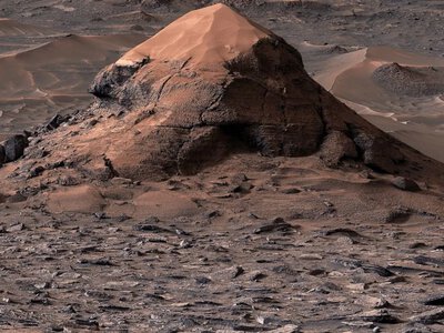Curiosity побачив на Марсі «море» правильних багатокутників: такого масштабу ровер ще не зустрічав