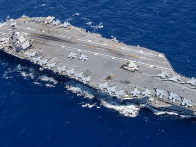Трамп требует изменить конструкцию самых современных авианосцев США, несмотря на риск миллиардных расходов