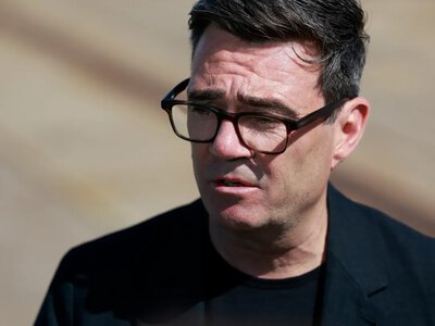Премьер-министр Британии Энди Бернем отправился в Украину с первым зарубежным визитом