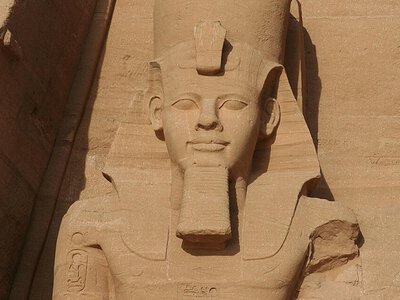 Ученые обнаружили голову легендарной статуи спустя 100 лет