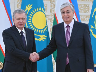  Токаев провёл телефонный разговор с президентом Узбекистана 