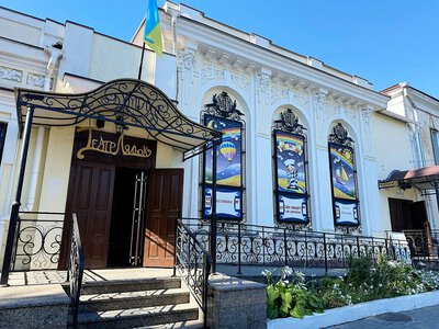 Тайны Центрального района Николаева: история театра кукол от «театра на колесах» до «Дома сказок»