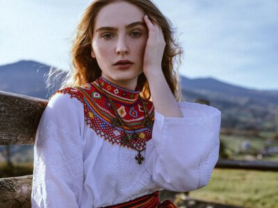 Украинская аутентика в тренде: пять интересных образов для праздников и будней
