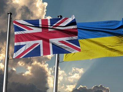  Украина и Великобритания договорились развивать военные технологии на основе ИИ 