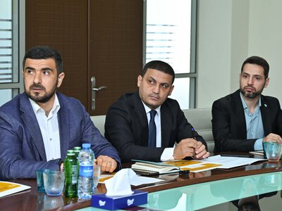 Çempionatın bütün klubları ayağa qalxdı, pul istədi, PFL-dən bu AÇIQLAMA VERİLDİ