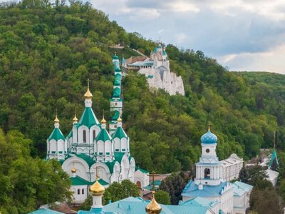 В Святогорской лавре погиб монах, ещё двое получили ранения: полиция расследует нападение на братию