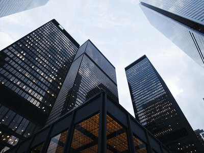 Людство щомісяця будує еквівалент ще одного Нью-Йорка — і головною проблемою стає сам матеріал будівель