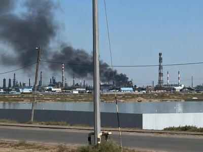 Пожар произошёл на одном из крупнейших НПЗ в Казахстане
