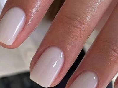 Лучший маникюр для стильного образа в школу: что выбрать