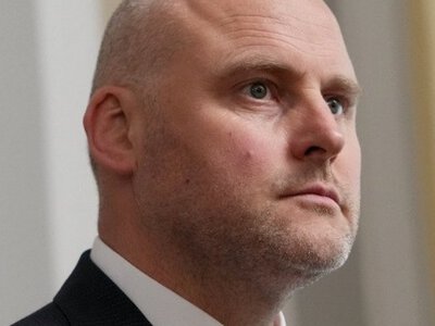 Премьер Латвии призвал давать деньги Украине из замороженных российских активов