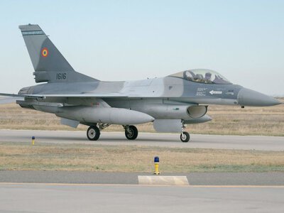 Румунія піднімала F-16 через підозрілий дрон біля кордону з Україною