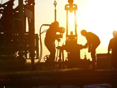 Цены на нефть упали до недельного минимума
