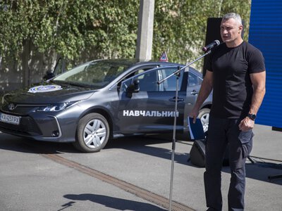 Киев открыл первую в Украине автошколу для ветеранов