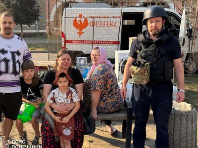 В Донецкой области спасатели «Феникса» за неделю эвакуировали 34 человека с опасных территорий