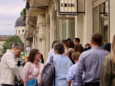 Во Львове открылся книжный магазин-кафе Сенс: здесь планируется проводить презентации, дискуссии и диалоги