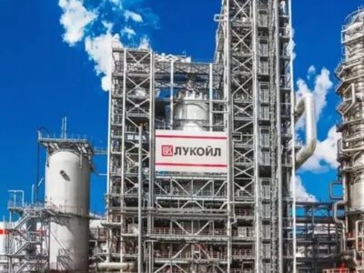 После атаки украинских дронов приостановил работу четвертый по величине НПЗ россии