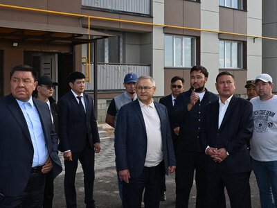 Инфраструктура Сарыозека обновляется: глава региона Бейбит Исабаев проинспектировал ход строительных работ
