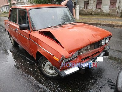 ВАЗ врезался в электромобиль в центре Николаева