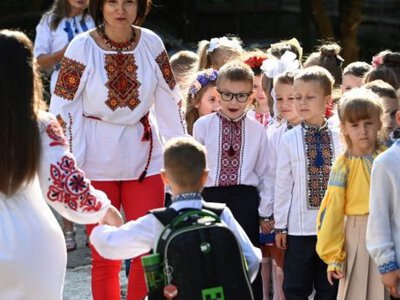 Новый учебный год начнется для украинских школьников довольно необычно