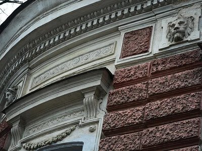 Прокуратура через суд требует сохранить исторический особняк в центре Николаева