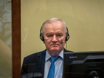 В Гааге в возрасте 84 лет скончался осужденный за геноцид в Сребренице Ратко Младич