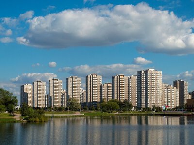Молодежи придется отдавать до 76% зарплаты за аренду: где жилье самое дорогое