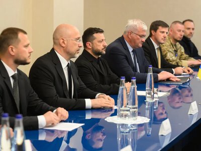 Зеленский обсудил с лидерами Молдовы и Румынии энергетику, безопасность и путь в ЕС